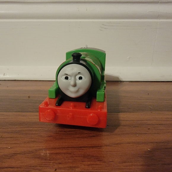 Thomas & Friends Trackmaster Streamline Racing Percy - Picture 3 of 4